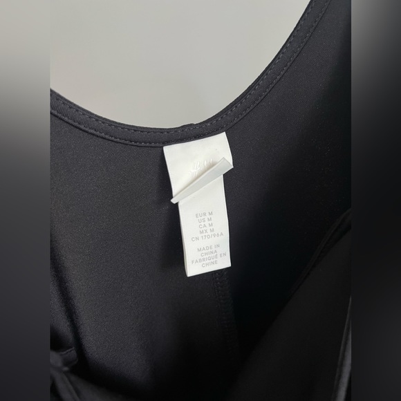 H&M black dress with diamond straps - Picture 4 of 5